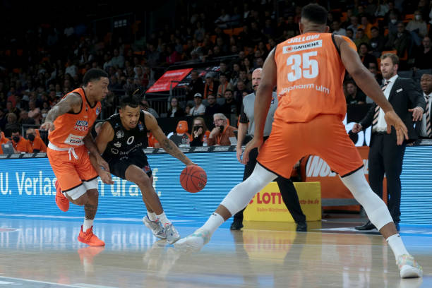 逊对防守的 逊对防守的