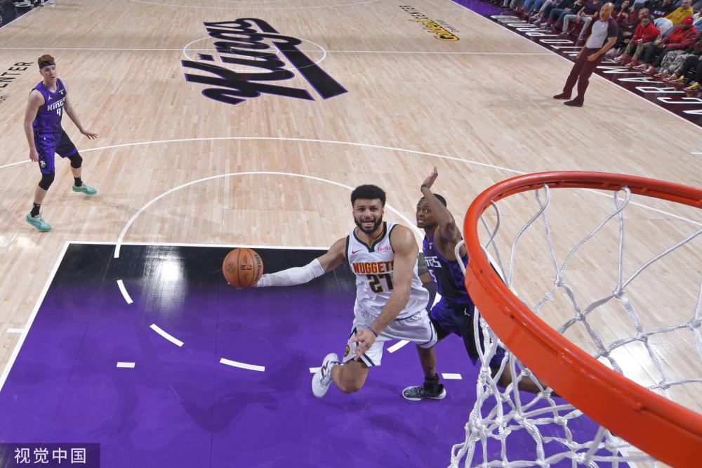 也在赛场上 也在赛场上