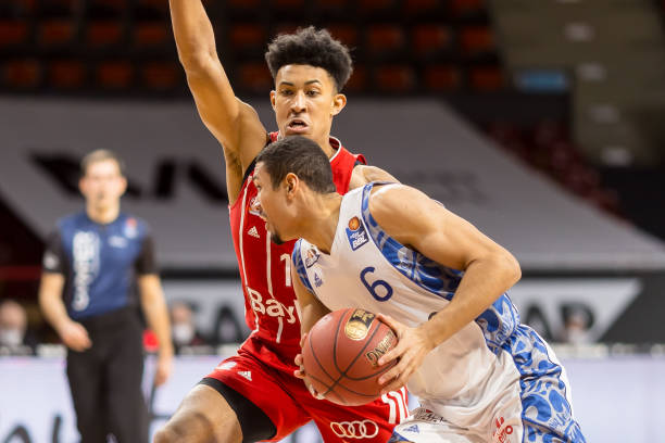 让人对其季 让人对其季