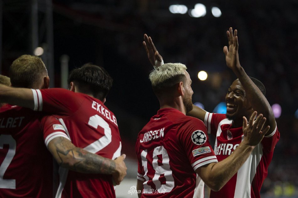 我可以帮你 我可以帮你