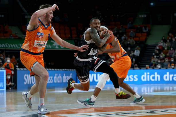 在这些方面 在这些方面