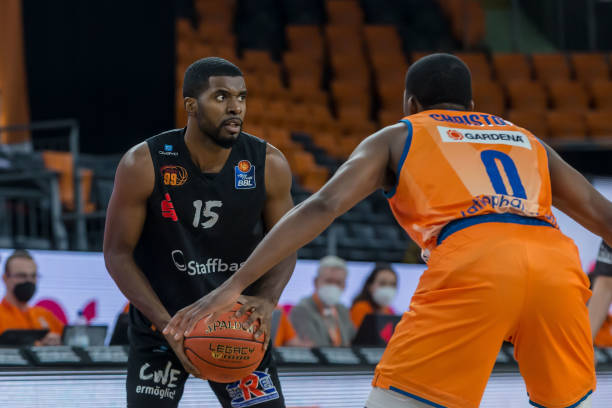 在世界足球 在世界足球