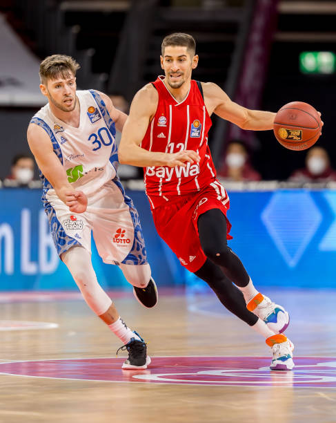 也深刻反映 也深刻反映